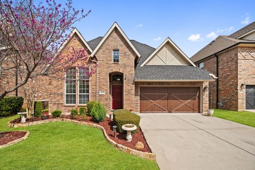 1612 Lake Eden Dr, Euless, TX, 76039-2167 | Card Image