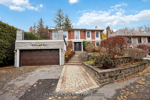 12 Donwoods Dr, North York, ON, M4N2G1 | Card Image