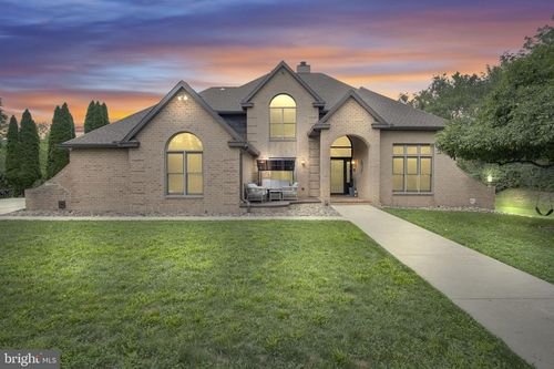 6511 Leo Dr, HARRISBURG, PA, 17111-4853 | Card Image