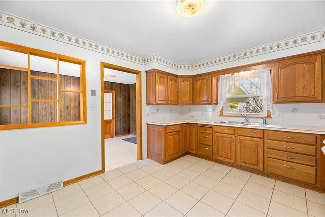 1592 Wilsonway Dr, House other with 4 bedrooms, 2 bathrooms and null parking in Barberton OH | Image 16