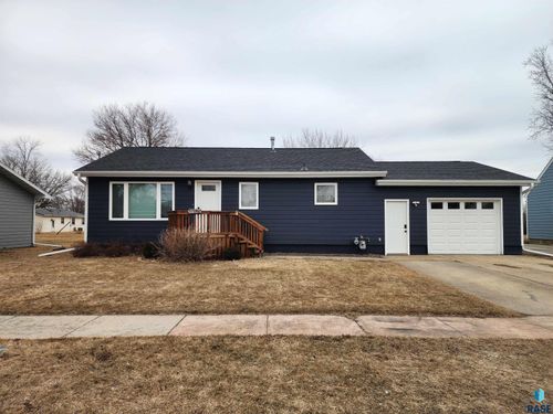 430 E Washington Ave, Salem, SD, 57058-9234 | Card Image