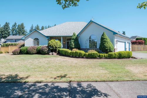 1761 E Burnett St, Stayton, OR, 97383 | Card Image