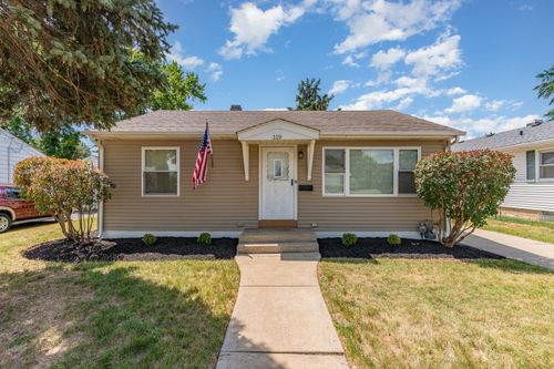 119 Riverside Dr, Montgomery, IL, 60538-1216 | Card Image