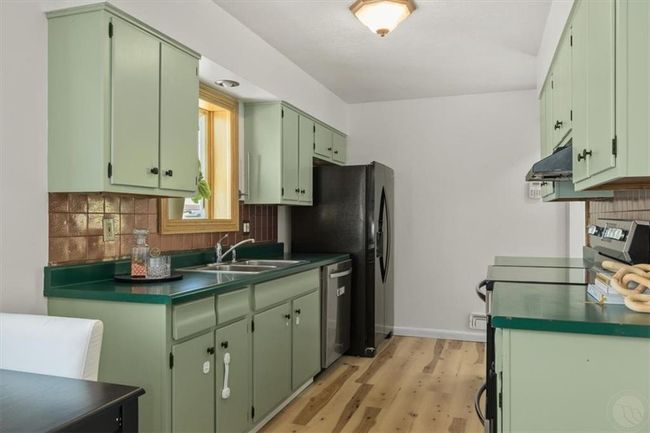304 Mountain View Ln, House other with 5 bedrooms, 2 bathrooms and null parking in Laurel MT | Image 11