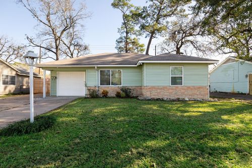 10128 Homestead Rd, Houston, TX, 77016-3302 | Card Image