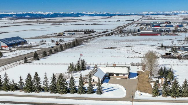 33022 Township Road 250, Home with 3 bedrooms, 2 bathrooms and null parking in Rural Rocky View County AB | Image 12