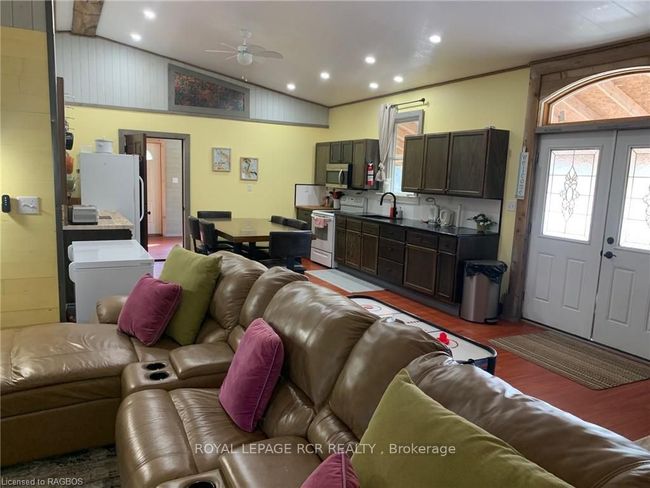 13-17 Zorra Dr, House other with 6 bedrooms, 5 bathrooms and 12 parking in Tobermory ON | Image 27