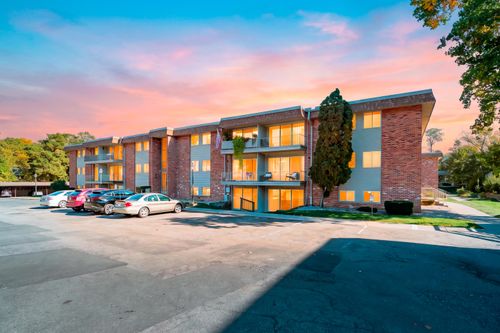 107-742 W Kilgore Road, Kalamazoo, MI, 49008 | Card Image