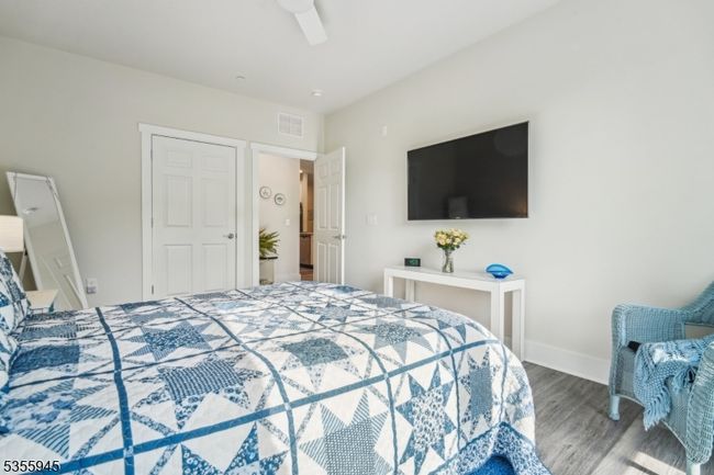 UNIT-103 - 2 Vanderbilt Blvd, Townhouse with 2 bedrooms, 2 bathrooms and null parking in Florham Park NJ | Image 16