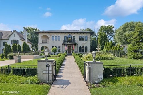 818 W 58th St, Hinsdale, IL, 60521-5105 | Card Image