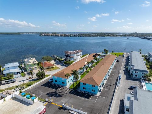 35-117 7th St N, BRADENTON BEACH, FL, 34217-3313 | Card Image