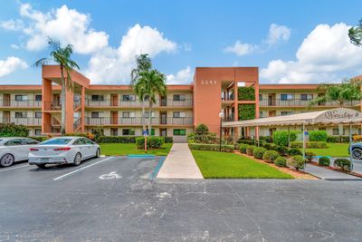 307 - 5598 Witney Drive, Condo with 2 bedrooms, 2 bathrooms and null parking in Delray Beach FL | Image 1