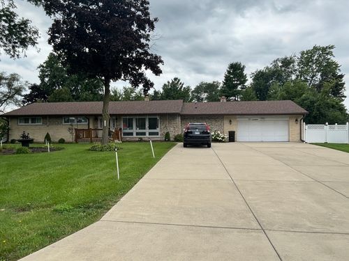 130 Birchwood Rd, Northbrook, IL, 60062-1212 | Card Image