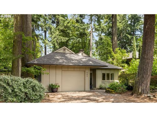 589 Ridgeway Rd, Lake Oswego, OR, 97034-3824 | Card Image