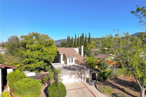 758 Avenida Loma Portal, Newbury Park, CA, 91320-2033 | Card Image