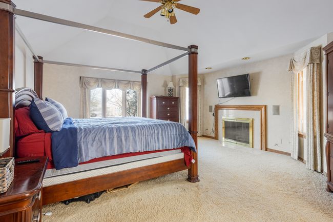 2905 Royal Fox Dr, House other with 4 bedrooms, 3 bathrooms and 3 parking in St. Charles IL | Image 17
