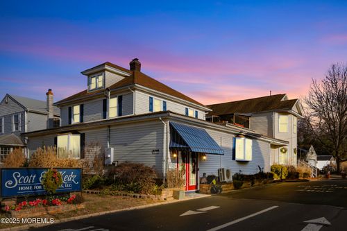 147 Church St, Belford, NJ, 07718-1560 | Card Image