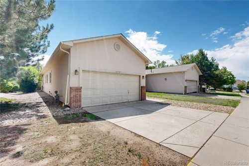 12178 E Kansas Pl, Aurora, CO, 80012-6491 | Card Image