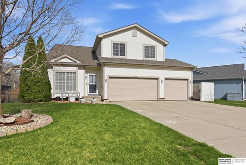 13702 Leona Ln, Bellevue, NE, 68123-6808 | Card Image