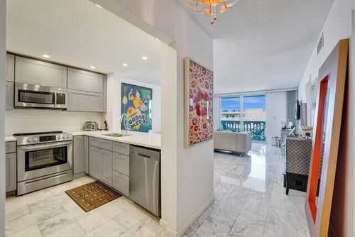 705-401 Ne 14th Ave, Hallandale Beach, FL, 33009-7466 | Card Image