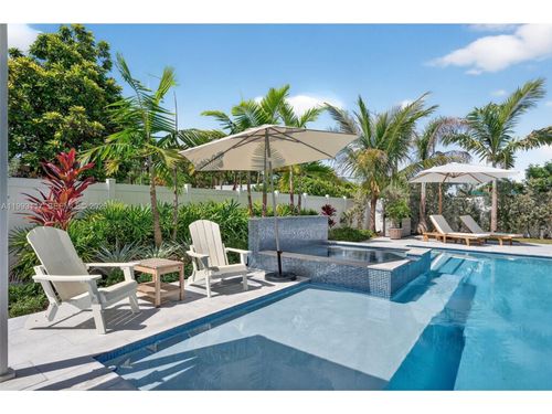 426 Se 3rd St, Dania Beach, FL, 33004-4014 | Card Image