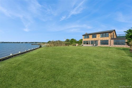 42 Barracuda, Southampton, NY, 11942 | Card Image