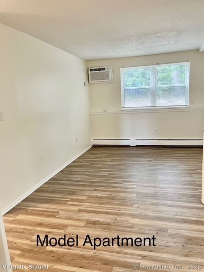 Living Room 1 | Image 6