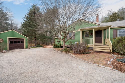 470 Field Hill Rd, Clayville, RI, 02815-1103 | Card Image