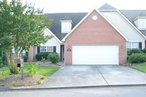 5959 Round Hill Ln, Knoxville, TN, 37912-4486 | Card Image