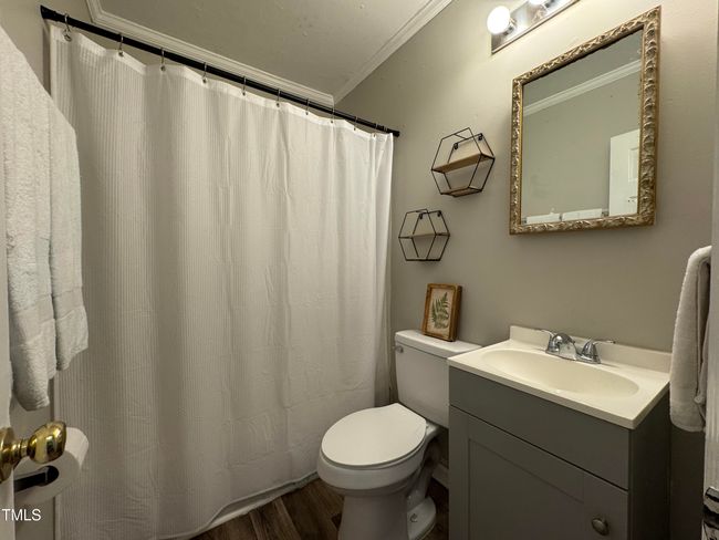 14. Bathroom | Image 14