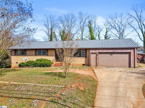 214 Hunts Bridge Road, Greenville, SC, 29617 | Card Image