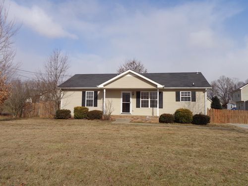 2403 Egret Dr, Clarksville, TN, 37042-7285 | Card Image