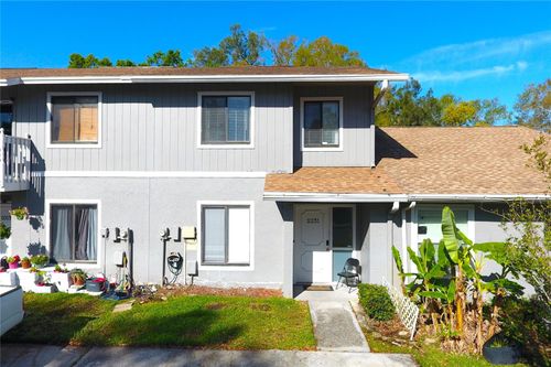 10131 Lake Oak Cir, TAMPA, FL, 33624-5292 | Card Image