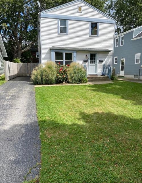 31 Savona St, West Seneca, NY, 14210-2529 | Card Image