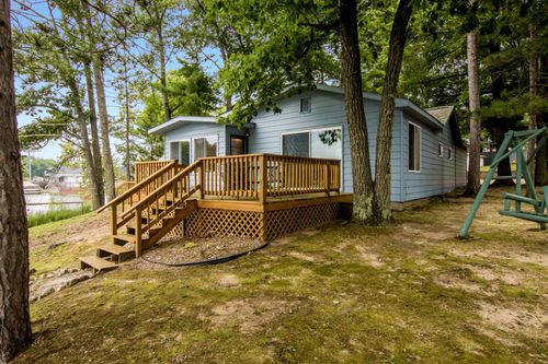 7277 Trillium Trl Ne, Mancelona, MI, 49659-9582 | Card Image