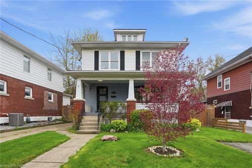 4351 Seneca Street, Niagara Falls, ON, L2E1G5 | Card Image