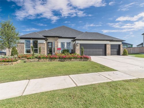 1668 Turner Ct, Friendswood, TX, 77546-5792 | Card Image