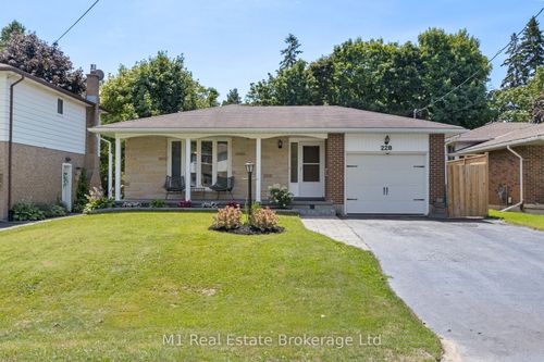 228 Adelaide St, Arthur, ON, N0G1A0 | Card Image