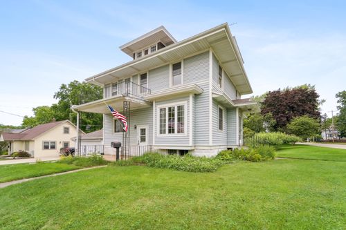 3 N Ewald St, MAYVILLE, WI, 53050-1437 | Card Image