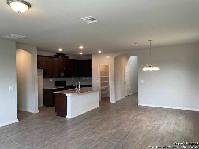 135 Antler Bnd, House other with 4 bedrooms, 3 bathrooms and null parking in San Antonio TX | Image 5