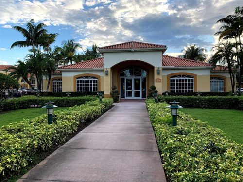 6-7300 Nw 114th Ave, Doral, FL, 33178-5585 | Card Image