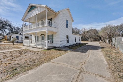 508 S Seguin St, San Diego, TX, 78384-3320 | Card Image