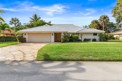 3181 Se Fairway W, Stuart, FL, 34997-6008 | Card Image