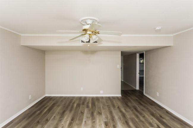 6321 Briar Knoll Dr, House other with 3 bedrooms, 2 bathrooms and null parking in Garland TX | Image 4