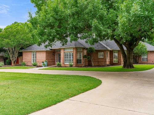 9120 Timber Oaks Dr, Fort Worth, TX, 76179-3246 | Card Image