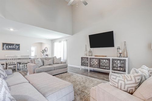 1052 Maidenhair Ln, Crowley, TX, 76036-4321 | Card Image
