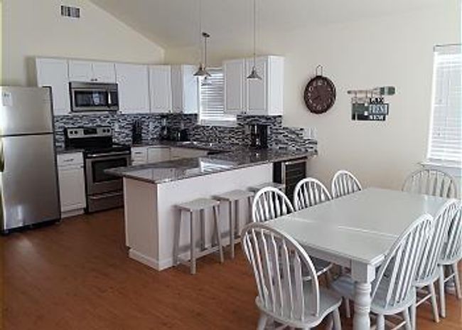 1310 Seashell Dr, House other with 4 bedrooms, 3 bathrooms and null parking in Surfside Beach TX | Image 13