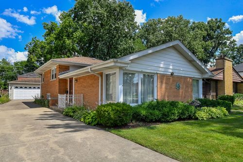 1401 Brophy Ave, Park Ridge, IL, 60068-5229 | Card Image