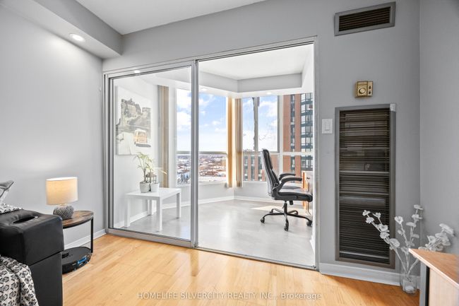 913 - 145 Hillcrest Ave, Condo with 3 bedrooms, 2 bathrooms and 1 parking in Mississauga ON | Image 14