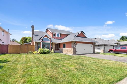 4863 209 St, Langley, BC, V3A8V4 | Card Image